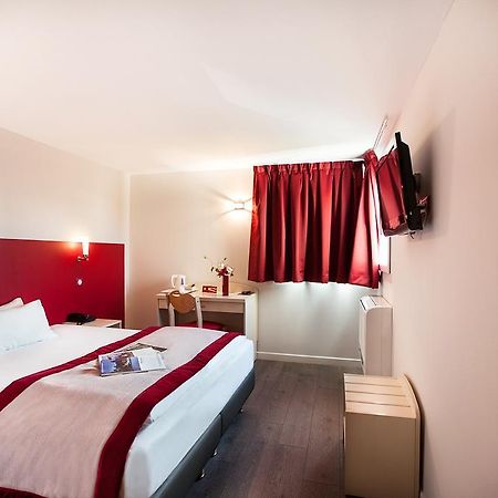 Hotel L'Amandier Nanterre Exterior photo
