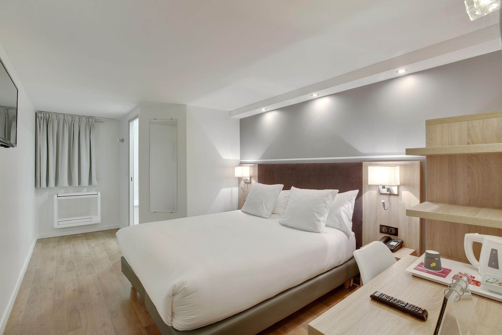 Hotel L'Amandier Nanterre Exterior photo
