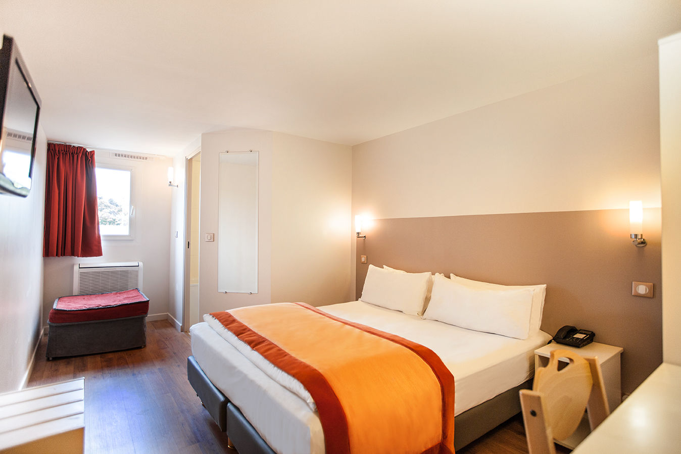 Hotel L'Amandier Nanterre Exterior photo